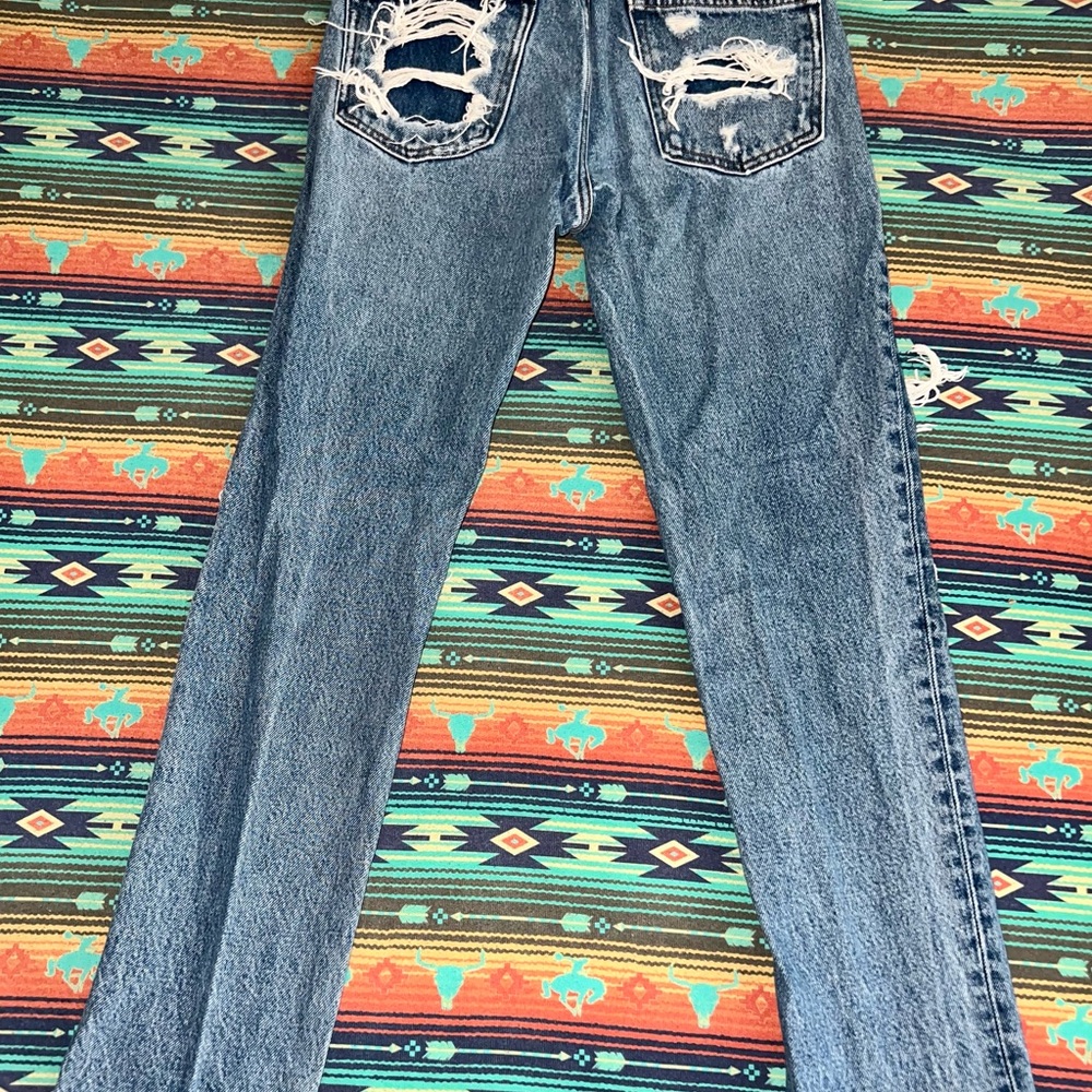 Abercrombie Ames low rise slim BF jeans - Picture 2 of 3